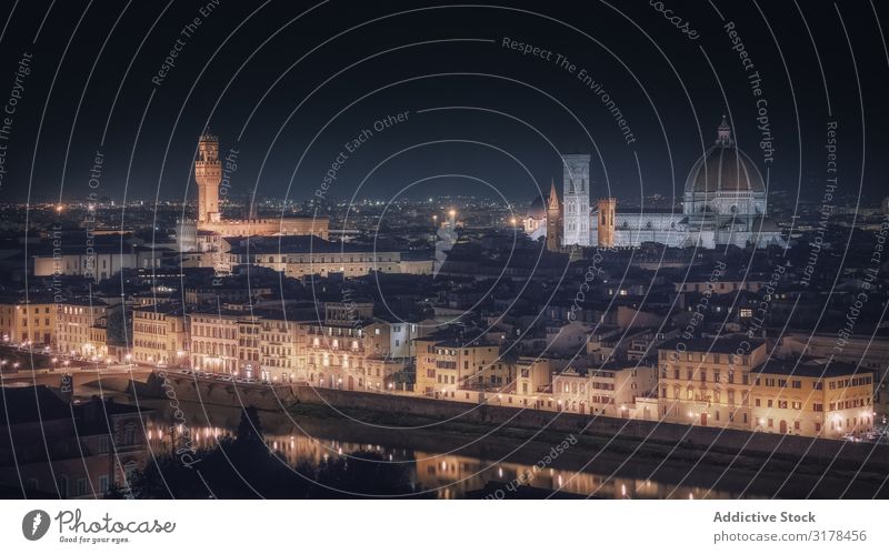 Leuchtende antike Stadt in der Nachtzeit Skyline Licht Florenz Illumination Panorama (Bildformat) Italien Architektur Ferien & Urlaub & Reisen mittelalterlich