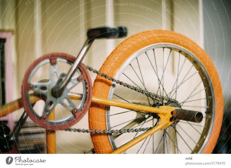Oldschool BMX restauration Fahrrad Sport Fahrradfahren Lifestyle Freestyle orange Vintage retro vintage Fahrrad Analogfoto Kodak klassiker 20zoll