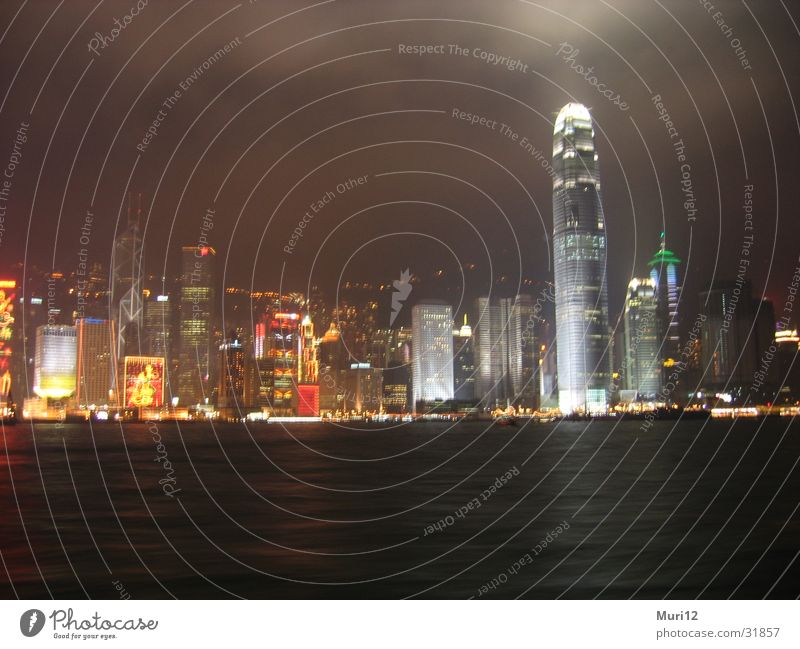 Hong Kong at Night Nacht Erfolg Hafen Skyline Nihghtshot Wasser