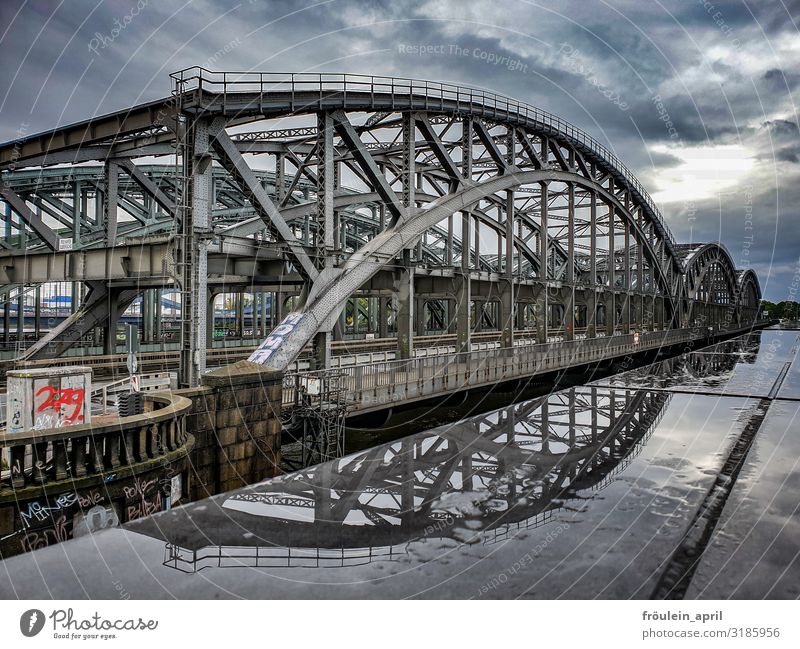 UT HH 2019 | Elbbrücken Hamburg Brücke Bauwerk Architektur Sehenswürdigkeit Wahrzeichen Stahl Reflexion & Spiegelung Licht Regen schlechtes Wetter Wolken