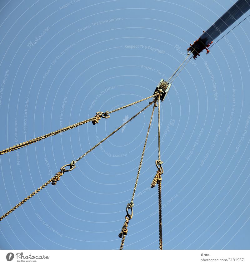 Seilschaften (IV) Technik & Technologie Kran Hebetechnik Anker Befestigung Himmel Kette Metall Linie hängen Sicherheit Leben diszipliniert Ausdauer standhaft
