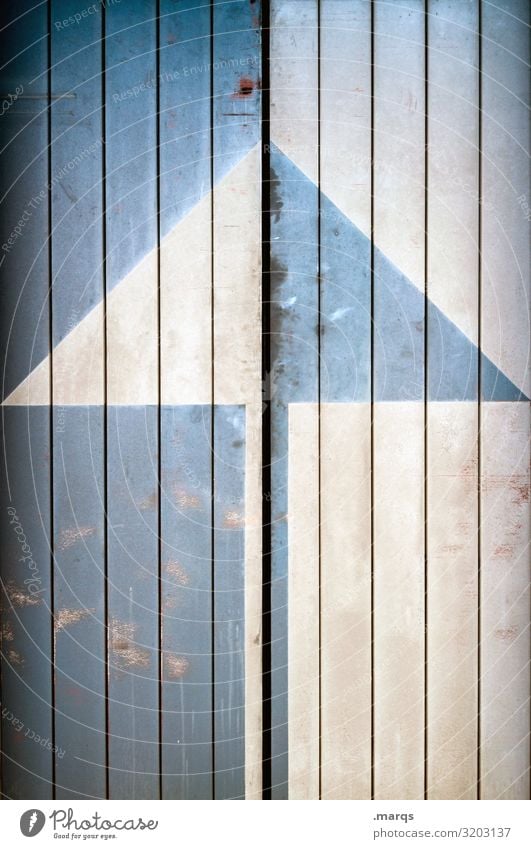 Pfeil nach oben Symmetrie Hinweis Holzwand blau weiß aufstrebend