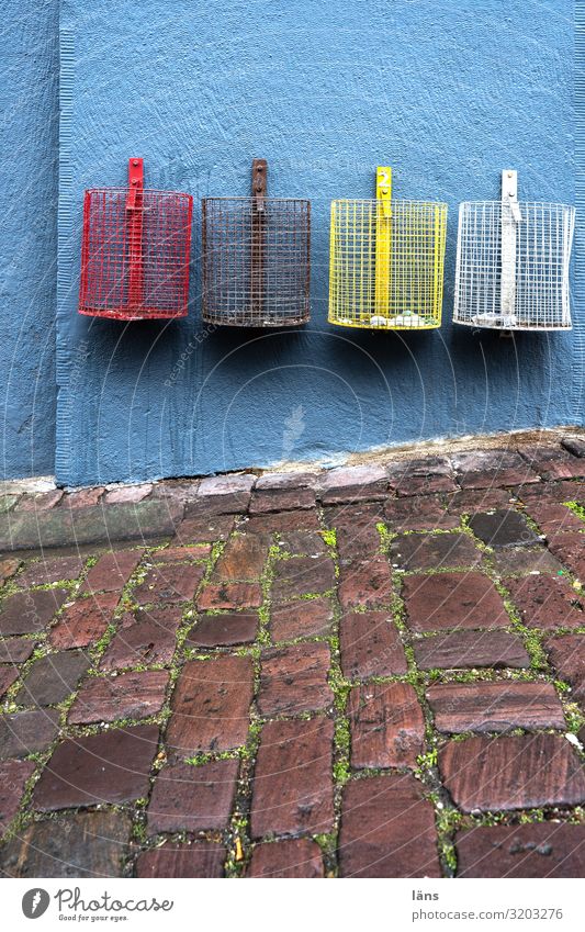 Mülltrennung Baden-Baden Haus Bauwerk Gebäude Mauer Wand Wege & Pfade nachhaltig Verantwortung gewissenhaft Beginn Erwartung Kreativität Problemlösung Ordnung