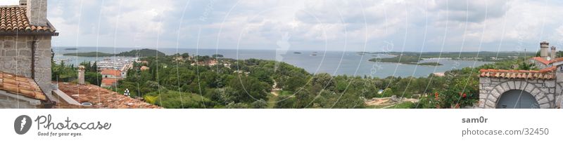 Kroatisches Dorf im Panorama Panorama (Aussicht) Kroatien Meer Weitwinkel Europa Insel Mediteran groß Panorama (Bildformat)
