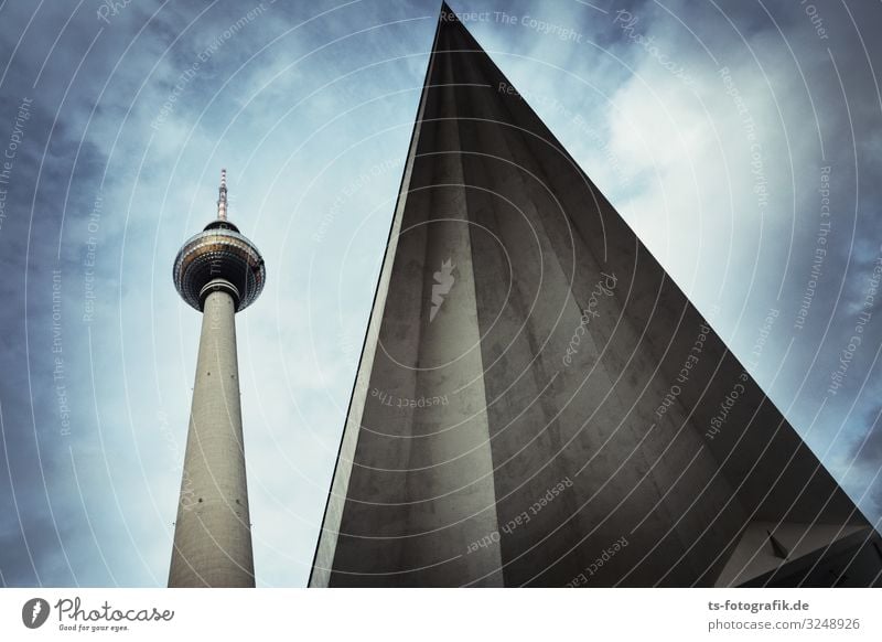 Die Pyramide am Alex Technik & Technologie Fortschritt Zukunft Telekommunikation Skulptur Kultur Fernsehen Himmel Wolken Berlin Berlin-Mitte Alexanderplatz