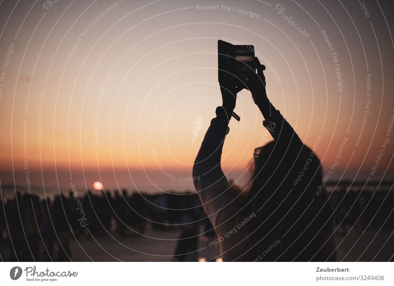 Sonnenuntergang in Zadar Ferien & Urlaub & Reisen Städtereise Handy Mensch Frau Erwachsene Leben 1 30-45 Jahre Fotografieren Himmel Sonnenaufgang Küste Kroatien