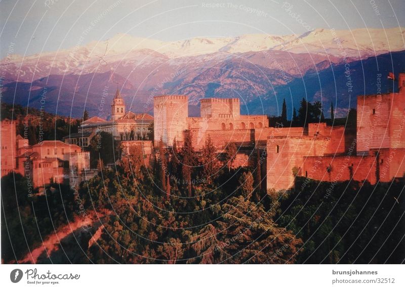 Spanisches Schloss Spanien Maure Süden Sonnenuntergang Malaga Europa rotes Licht Kitsch Berge u. Gebirge