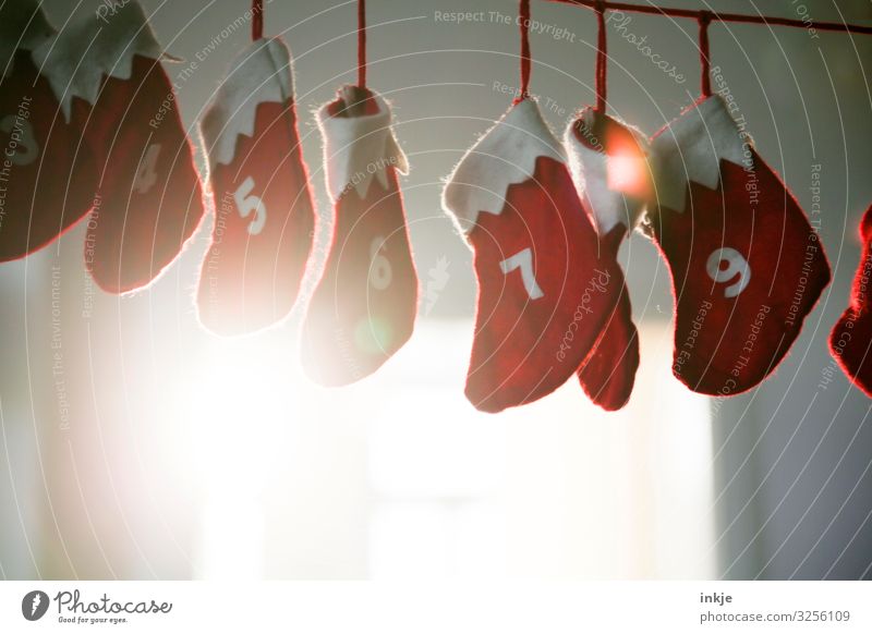 3-9 Weihnachten & Advent Dekoration & Verzierung Girlande Adventskalender Ziffern & Zahlen hängen authentisch rot weiß Handel Vorfreude Tradition Strümpfe