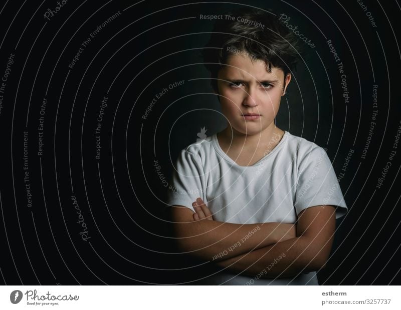 wütendes Kind Mensch maskulin Junge Kindheit 1 8-13 Jahre Beratung sprechen Fitness Traurigkeit Aggression Wut Gefühle schuldig Stress Verzweiflung Nervosität