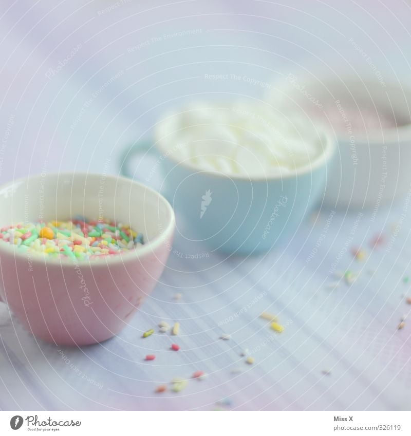 Zuckerdeko Lebensmittel Süßwaren Ernährung Geschirr Tasse lecker süß Zuckerstreusel Dekoration & Verzierung Streusel Kuchenverzierung Zutaten Farbfoto