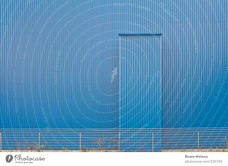 total blau / monochrome Stadtplanung wetterfest Architektur Saarbrücken Haus Industrieanlage Gebäude Mauer Wand Fassade Sehenswürdigkeit ästhetisch