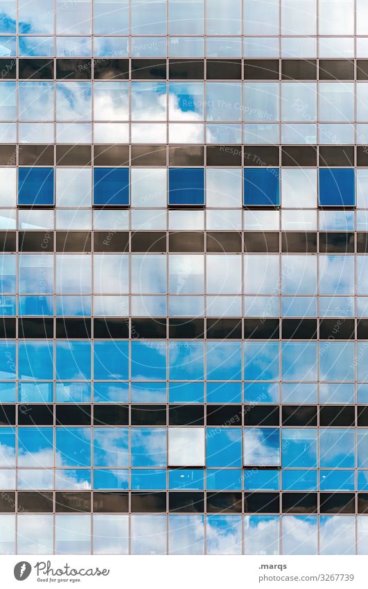 Spiegelnde Glasfassade Reflexion & Spiegelung Strukturen & Formen Muster modern Fenster Wolken Himmel hell blau weiß Raster Ordnung