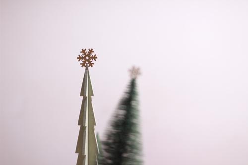 Weihnachtsdekoration Weihnachtsbäume  aus Holz Feste & Feiern Weihnachten & Advent Spielzeug Dekoration & Verzierung Kitsch Krimskrams Zeichen glänzend gold