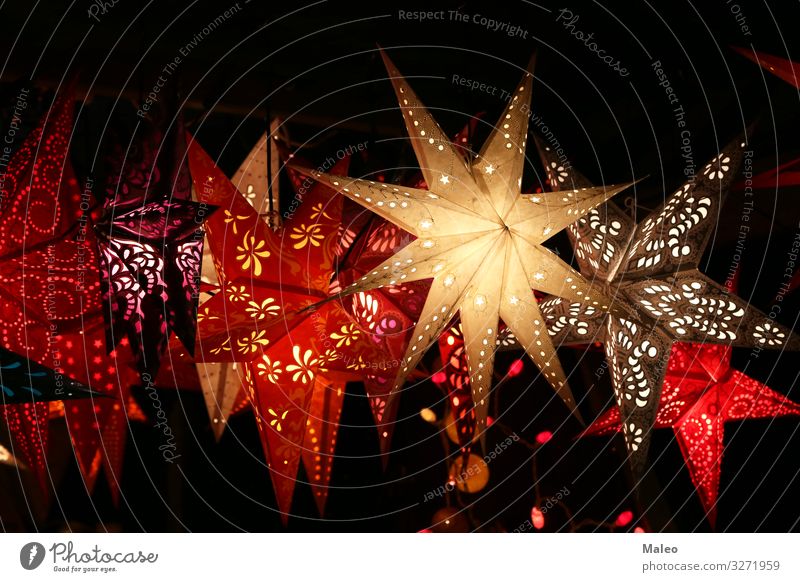 Sternlaternen auf einem Weihnachtsmarkt Weihnachten & Advent Hintergrundbild schön hell Feste & Feiern Farbe mehrfarbig Dekoration & Verzierung Design