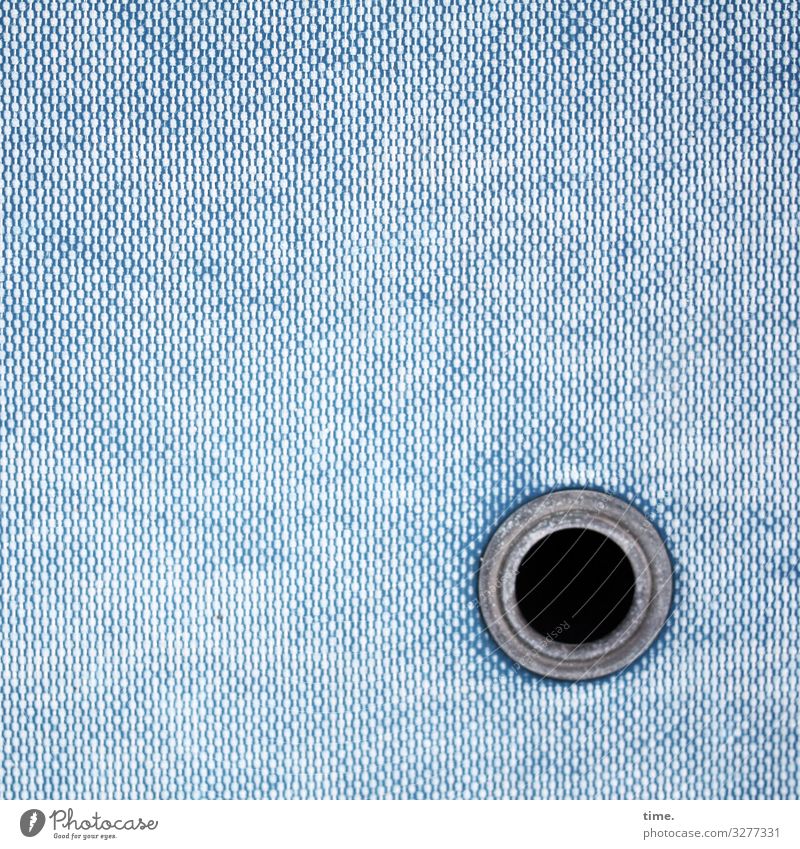 schwarzes Loch metall handwerk skurril inspiration detail rätsel loch stoff naht segeltuch maritim service öse blau textil struktur gewebe gewebt
