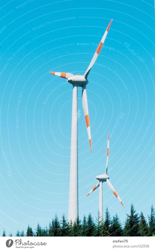 double trouble Elektrisches Gerät Technik & Technologie Erneuerbare Energie Energiewirtschaft Wind Windkraftanlage Windnenergie zwei Windräder Natur