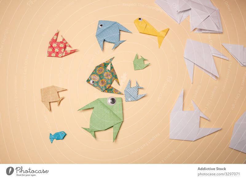Papier-Origami-Fisch Konzept Handwerk kreativ Hobby Inspiration handgefertigt Zeitvertreib Basteln Kunst Pferch farbenfroh mehrfarbig Fähigkeit Design