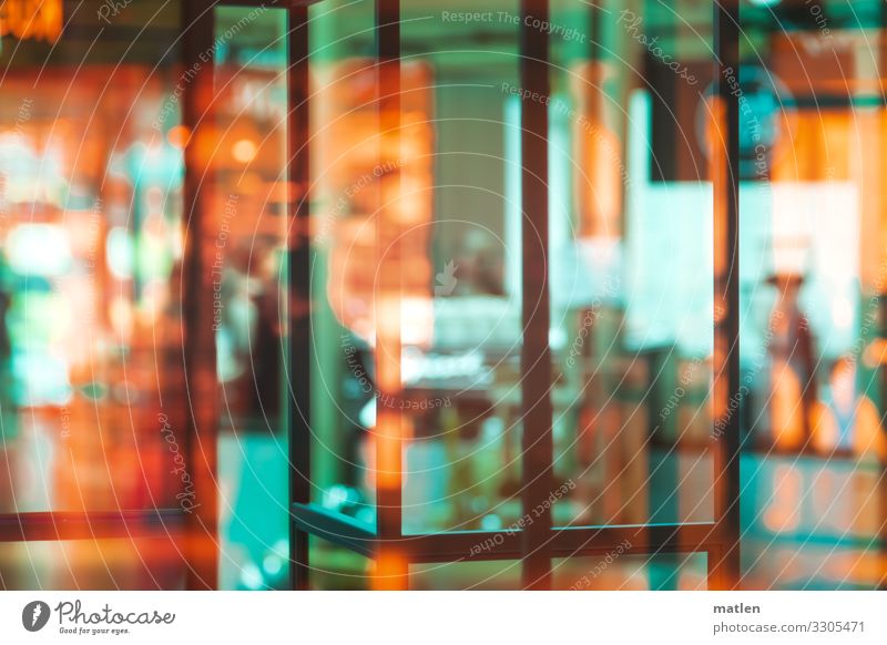 shopping Stadt Fußgängerzone Menschenleer Fenster modern trashig grün orange schwarz weiß Schaufenster Ladengeschäft Farbfoto mehrfarbig Innenaufnahme