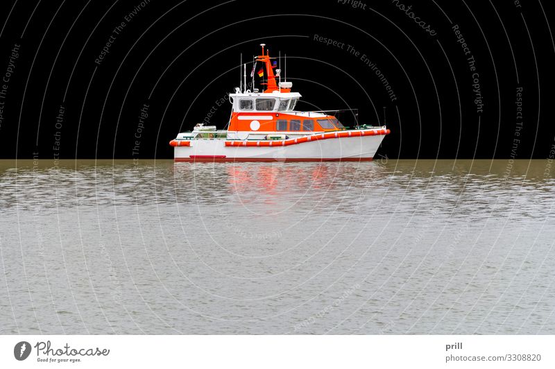 rescue lifeboat in the sea Meer Wasser Verkehr Jacht Motorboot Beiboot Wasserfahrzeug authentisch Motorjacht search and rescue wasserrettung schwimmen