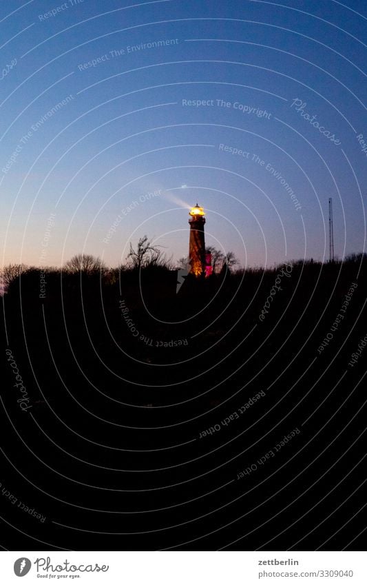 Leuchtturm auf Kap Arkona Abend dunkel arkona Dorf Farbe Farbenspiel Farbverlauf Fischerdorf Insel Küste Küstenwache Landschaft Mecklenburg-Vorpommern Meer