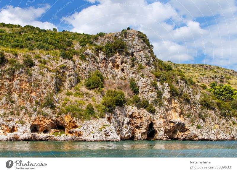 Die Küste bei Camerota vom Meer aus schön Ferien & Urlaub & Reisen Natur Landschaft Himmel wild blau Geschütztes Meeresgebiet Salerno Masseta Italien cilento