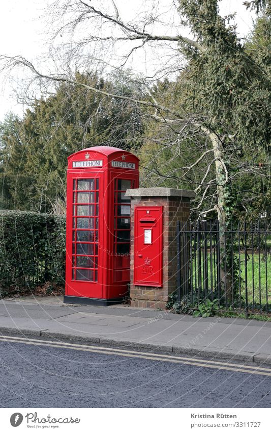 british boxes Tourismus Post Telekommunikation Telefon Briefkasten Straße schreiben Telefongespräch retro rot Kommunizieren Nostalgie Telefonzelle Englisch