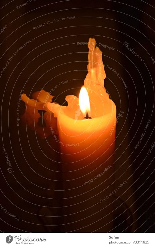 Festbeleuchtung harmonisch Erholung ruhig Meditation Wohnzimmer Feste & Feiern Kerze Feierabend Tropfen Wachs Flamme heiß braun gelb orange schwarz weiß Gefühle