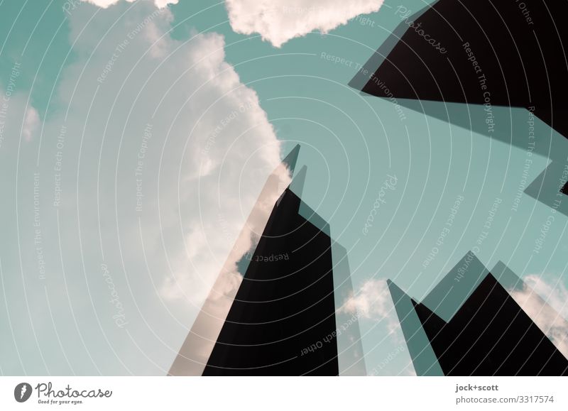 Sperrig mit Kanten im festen Rahmen Skulptur Himmel Wolken Schönes Wetter außergewöhnlich eckig einzigartig türkis achtsam Design Perspektive skurril