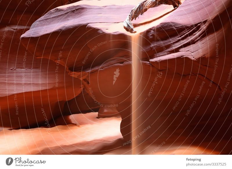 Antelope Canyon in Arizona schön Ferien & Urlaub & Reisen Tourismus Natur Landschaft Sand Luft Wasser Felsen Schlucht Sehenswürdigkeit Stein leuchten rot