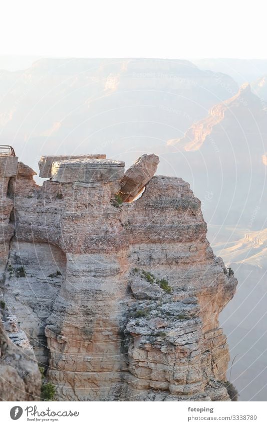 Grand Canyon Tourismus Ausflug Abenteuer Natur Landschaft Sand Luft Felsen Schlucht Wüste Sehenswürdigkeit Wahrzeichen Stein außergewöhnlich fantastisch wild