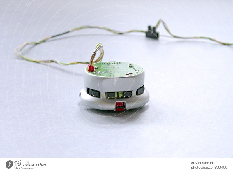 Khepera-Roboter Kabel Technik & Technologie bedrohlich kalt Sauberkeit trist grau grün weiß Selbstständigkeit Platine Lüsterklemme Leuchtdiode Fernbedienung