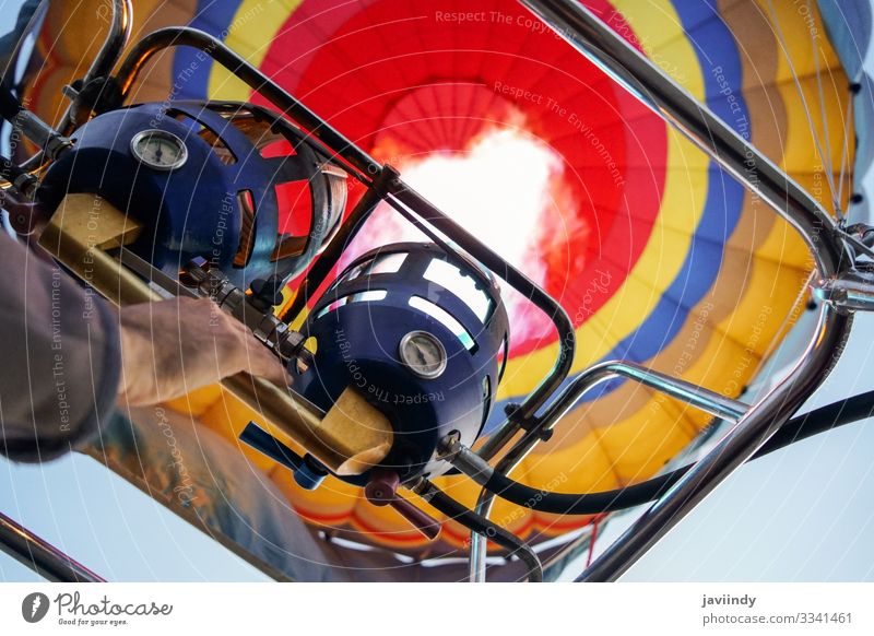 Fesselballone beim Aeroestacion-Festival in Guadix Freude Erholung Freizeit & Hobby Ferien & Urlaub & Reisen Abenteuer Himmel Wolken Verkehr Luftballon heiß