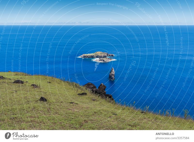 Das Motu Nui-Inselchen des Vogelmann-Ritus exotisch Ferien & Urlaub & Reisen Tourismus Abenteuer Sommer Skulptur Umwelt Natur Landschaft Erde Wasser Himmel