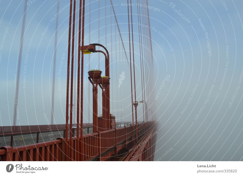 Bridge to nowhere Sightseeing Städtereise Nebel Brücke Golden Gate Bridge Ferien & Urlaub & Reisen blau rot Fernweh Abenteuer ruhig Farbfoto Außenaufnahme
