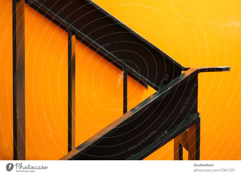 Stairwork Orange Innenarchitektur Treppe Treppenhaus Treppengeländer Geländer Metall eckig glänzend orange schwarz Coolness planen aufsteigen Linie Pfeil grell