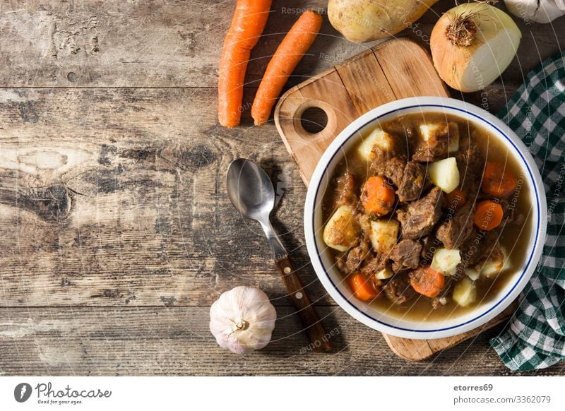 Irischer Rindfleischeintopf mit Karotten und Kartoffeln - ein ...