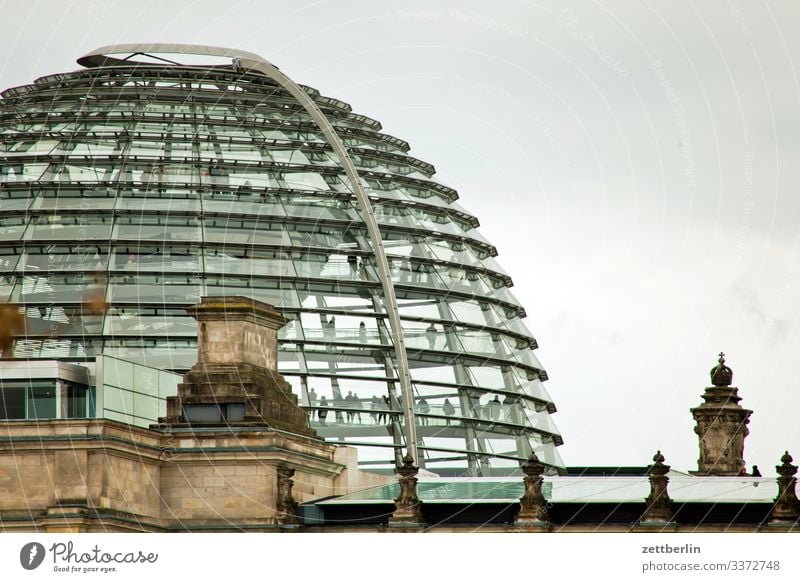Reichstagskuppel Deutscher Bundestag Architektur modern Berlin Dämmerung Deutschland Hauptstadt Parlament Regierung bannkreis Regierungssitz Regierungspalast