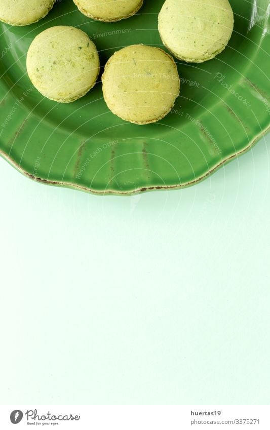 Hausgemachte grüne Makronen von oben gesehen Lebensmittel Dessert Süßwaren Lifestyle elegant lecker Farbe Tradition Französisch Macaron süß Snack farbenfroh