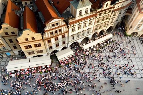 Prager Altstädter Ring Luftaufnahme in Tschechien oben Antenne Architektur Kathedrale Zentrum Großstadt Stadtbild Menge Tschechen Europa berühmt hoch historisch