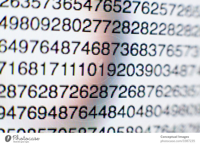 Zahlen auf einem Computerbildschirm abschließen Computermonitor Daten Gerätebildschirm digitale Anzeige Ideen Nummer Wissenschaft Technik & Technologie Text