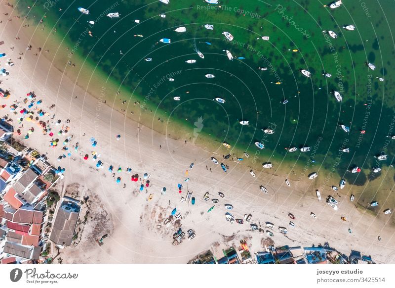 Luftaufnahme der Insel Armona, Ria Formosa, Algarve, Portugal. Ausflug Antenne armona atlantisch Bucht Strand schön blau Boot Küste Küstenlinie Ausflugsziel