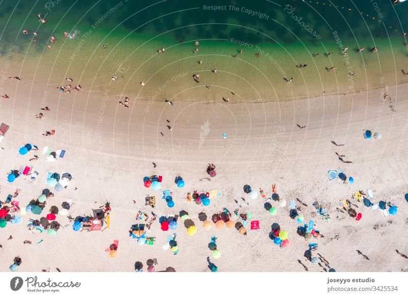 Luftaufnahme der Insel Armona, Ria Formosa, Algarve, Portugal. Ausflug Antenne armona atlantisch Bucht Strand schön blau Boot Küste Küstenlinie Ausflugsziel