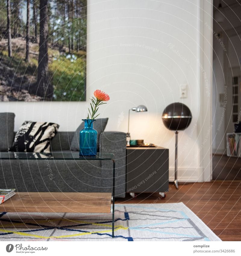 Zuhause ist es am schönsten wohnung interior Design Möbel zuhause wohnen Cocooning Wohnzimmer Lampe sofa Couchtisch Lautsprecher Bildart & Bildgenre Altbau