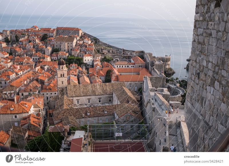 Dubrovnik Altstadt Kroatien Tourismus Stadt Mauer Festung Basketball Meer Küste Weltkulturerbe