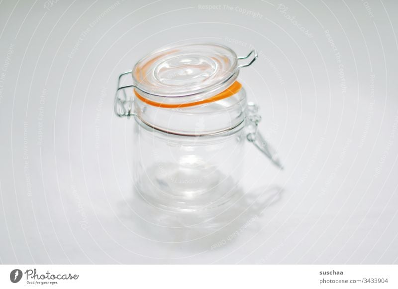 leeres einmachglas Einmachglas Glas Aufbewahrung frisch halten Vorrat Marmelade durchsichtig hamstern neutraler Hintergrund weißer Hintergrund Textfreiraum