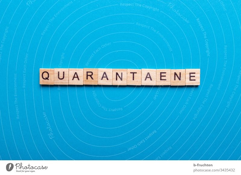 Scrabble-Buchstaben mit dem Wort "Quarantaene" Quarantäne Quarantänezeit coronavirus covid-19 Virus-Ausbreitung Krankheit COVID Seuche Schutz Infektionsgefahr