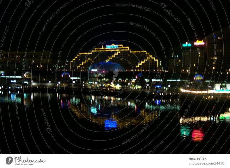 Hotel Sydney Australien Nacht Licht Reflexion & Spiegelung Architektur darling habour Beleuchtung Wasser Hafen lights reflection night