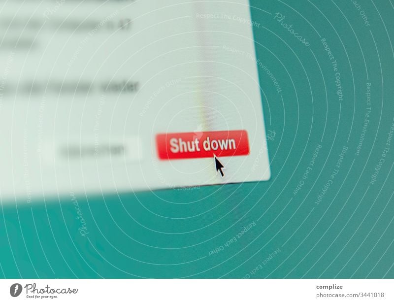 Shut down Computer Screen Button shut down Internet Seite Website Corona-Virus Krise Knopf Cursor runterfahren aus Ende Wirtschaft geschäft isolation