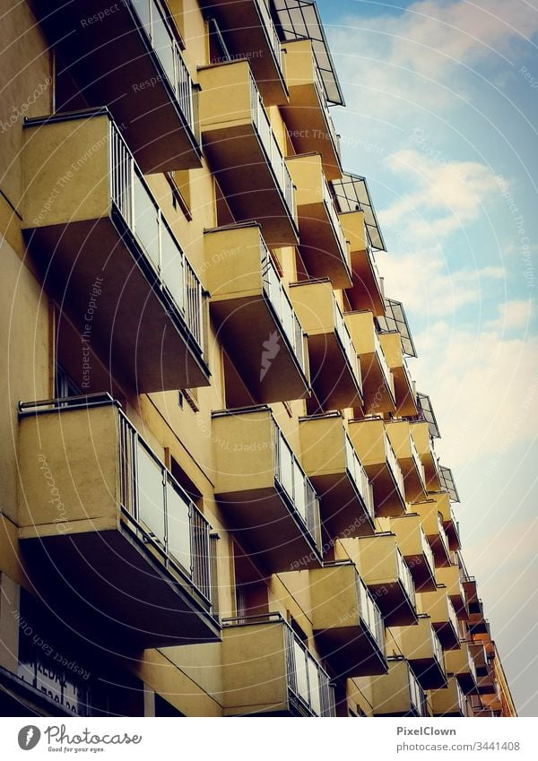 Hochhäuser als Wohnblocks Wohnen, Wohnung, Architektur Gebäude, urban, Großstadt, abstrakte Fotografie architektonisch