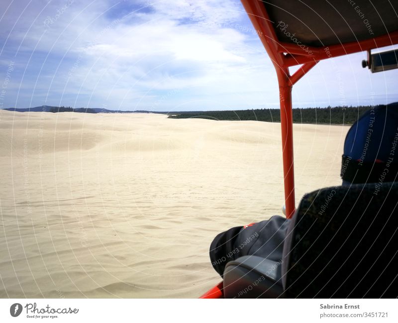 Sandbuggy Tour in den Dünen von Oregon Sanddünen Himmel oragon Küste Abenteuer aufregend Geschwindigkeit Fahrer reisen Urlaub USA amerika Natur Buggy Sandwagen